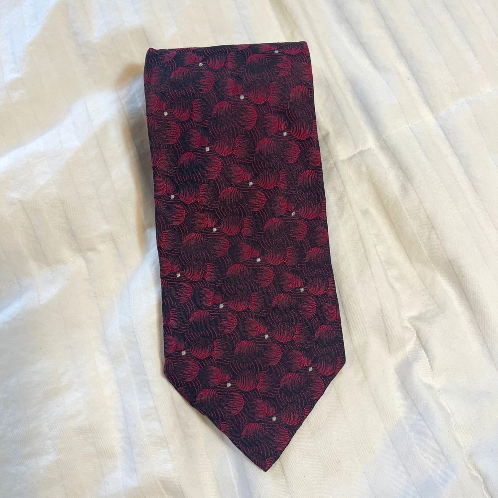 Fendi Roma Mens Silk Tie Burgundy Black Textured Circle Pattern Made in Italy